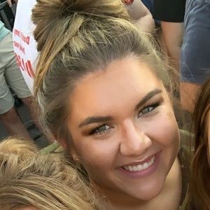 Meet your Posher, Bailey kay